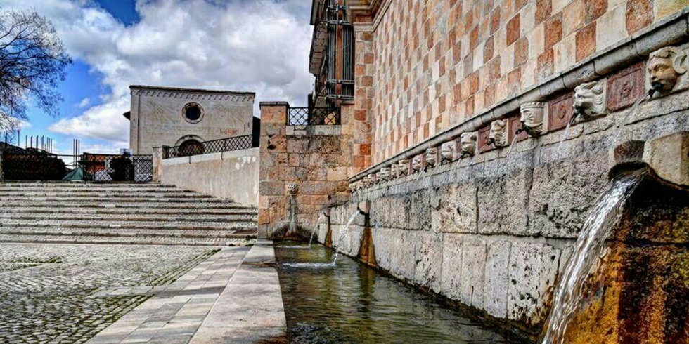 Chiesa di San Vito alla Rivera (in the background)
